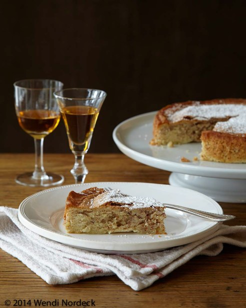 Almond cake from http://roux44.com