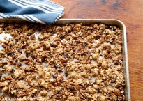 Homemade granola from http://roux44.com