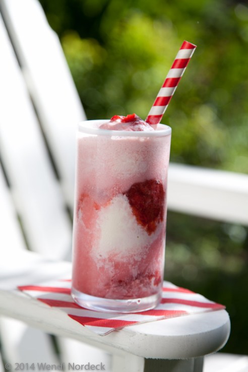Strawberry Ice Cream Soda from http://roux44.com