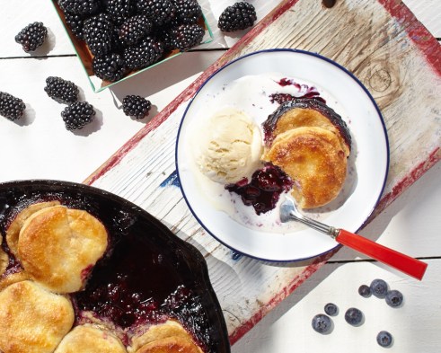 Blackberry cobbler from http://roux44.com