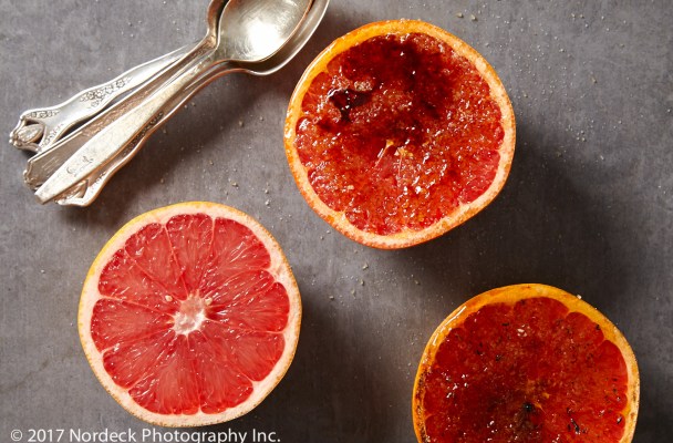 Brûlée grapefruit from http://roux44.com